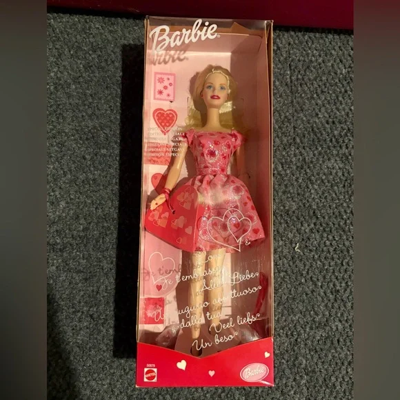 Barbie Valentine Wishes Doll 2001 - Picture 2 of 4